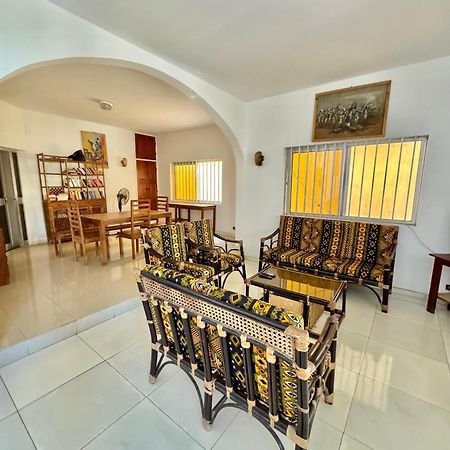 Guesthouse Cocotiers Cotonou Eksteriør billede