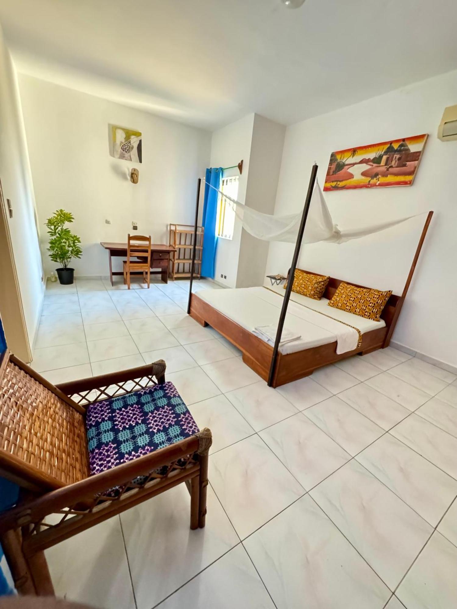 Guesthouse Cocotiers Cotonou Eksteriør billede