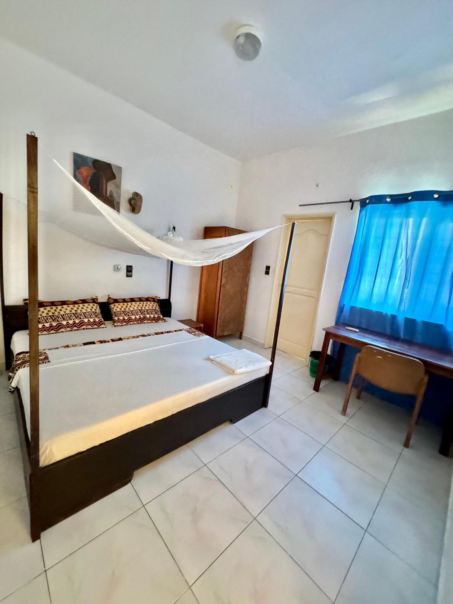 Guesthouse Cocotiers Cotonou Eksteriør billede