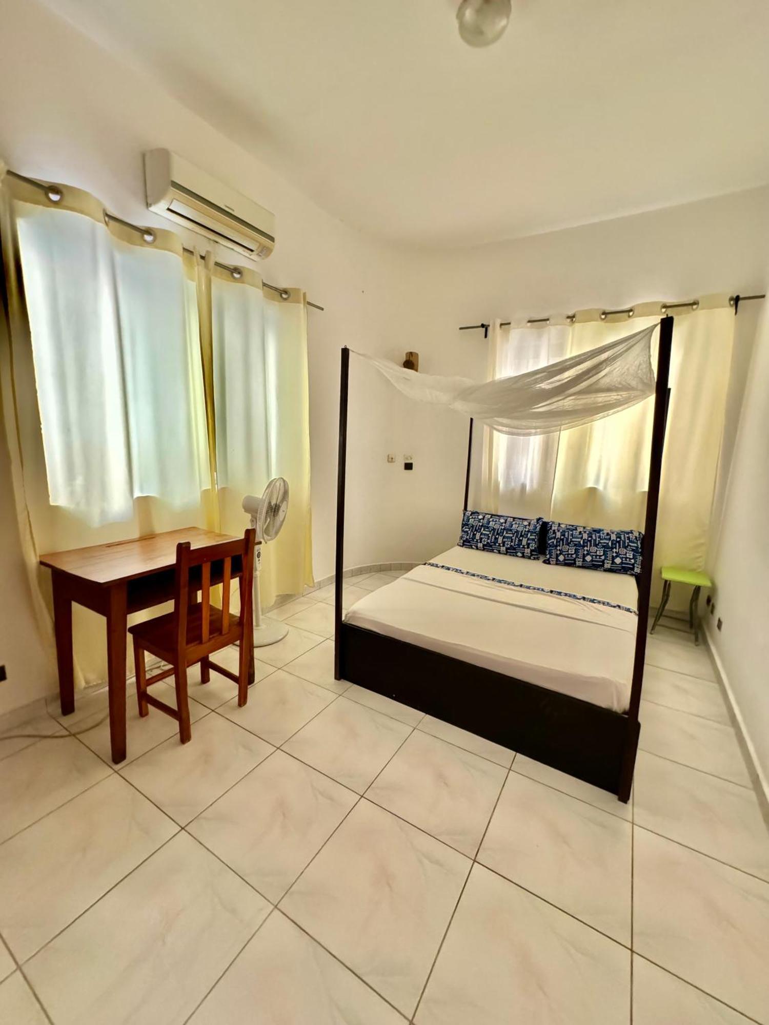 Guesthouse Cocotiers Cotonou Eksteriør billede